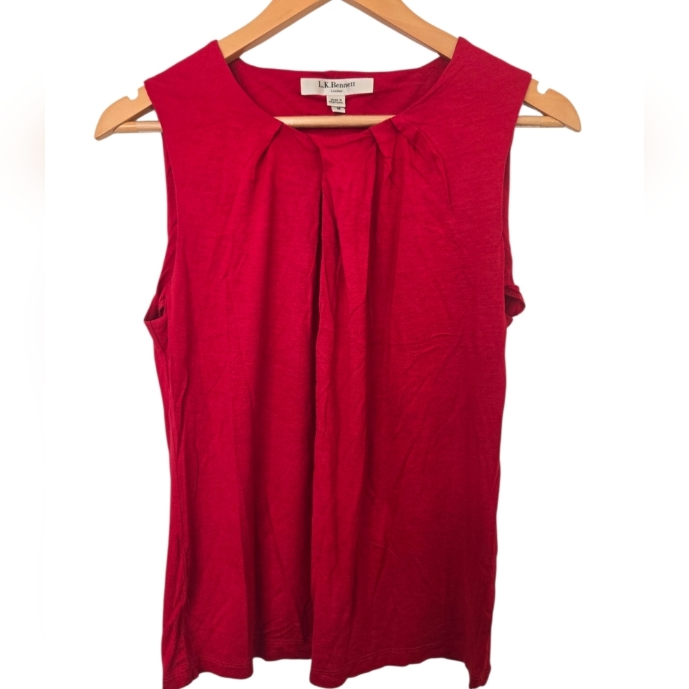 L.K. Bennett London Red Sleeveless Pleated Blouse – Size M – Made in Portugal